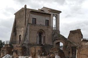 domus transitoria nel Roma foto