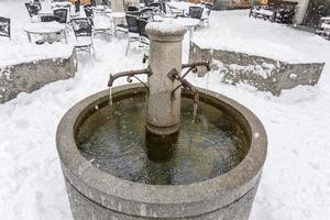 bormio medievale villaggio valtellinese Italia sotto il neve nel inverno foto