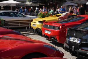 portofino, Italia - ottobre 20, 2018 - ferrari rally raccolta supercar convenzione foto