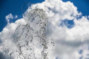 acqua spruzzo nel il cielo foto