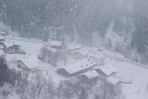 inverno paesaggio nel austriaco Alpi foto