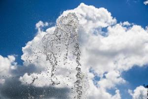 acqua spruzzo nel il cielo foto