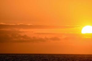 tramonto sul mare foto