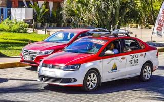 puerto escondido oaxaca Messico 2023 rosso colorato Taxi taxi auto nel puerto escondido Messico. foto