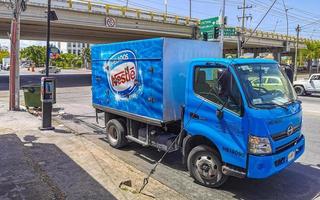 playa del Carmen quintana roo Messico 2021 vario messicano camion trasportatori furgoni consegna macchine nel Messico. foto