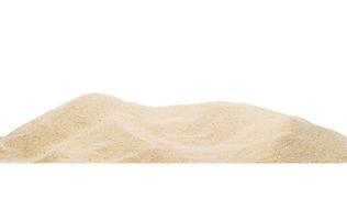 mucchio duna di sabbia isolata on white foto