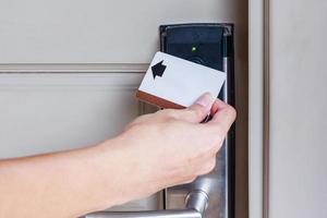 keycard vicino alla porta dell'hotel foto