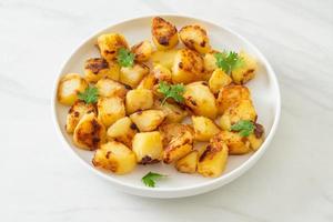 patate arrosto o grigliate alla piastra foto