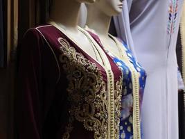 donna vestito negozio nel fes bilancio Abiti boutique nel Marocco foto