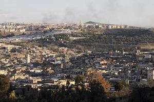 aereo Visualizza panorama di il fez EL bali medina Marocco. fes EL bali era fondato come il capitale di il idriside dinastia fra 789 e 808 anno Domini. foto