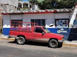 puerto escondido oaxaca Messico 2023 vario messicano Raccogliere camion macchine 4x4 fuori strada veicoli Messico. foto