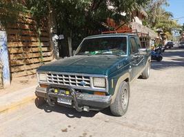 puerto escondido oaxaca Messico 2023 vario messicano Raccogliere camion macchine 4x4 fuori strada veicoli Messico. foto