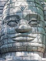 maya azteco stile pietra statua foto