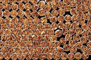 tabacco industria con impilati sigarette foto