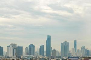 edifici nel centro di bangkok foto