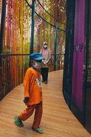 Giacarta, Indonesia nel agosto 2022. visitatori chi siamo Gli amanti di flora e fauna visitare il flona 2022 esposizione a il banteng campo nel centrale Giacarta. foto