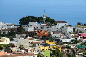 città in riva al mare foto