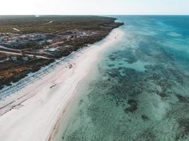 spiaggia di muyuni, isola di zanzibar, tanzania foto