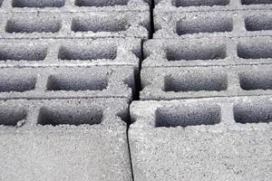 blocchi di cemento grigio foto