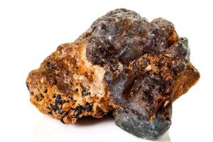 macro minerale fluorite pietra su bianca sfondo foto