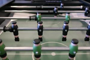 selettivo messa a fuoco su Foosball tavolo giocatore foto