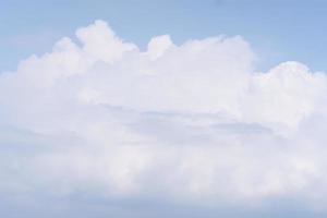 bellissimo nube su blu cielo come un' sfondo foto