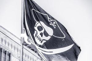 vecchio pirata nave bandiera foto