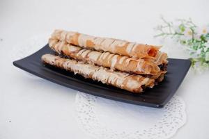 Tiramisù aromatizzato Banana rotoli come un' sfondo foto