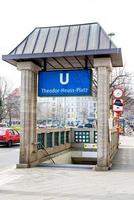 U-Bahn stazione Ingresso foto