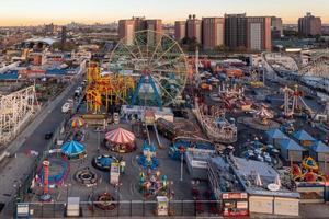 aereo Visualizza lungo coney isola nel brooklyn, nuovo York a Alba. foto