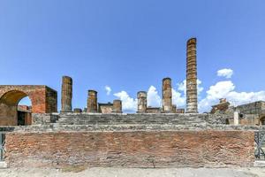 tempio di Giove tempio di giove nel pompei. rovine di antico romano città nel pompei, Provincia di Napoli, campana, Italia. foto