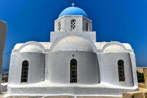 il assunzione di il madre di signore santo ortodosso Chiesa nel Pyrgos, santorini, Grecia. foto