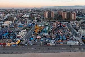 aereo Visualizza lungo coney isola nel brooklyn, nuovo York a Alba. foto