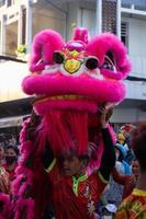 ho chi minh città, Vietnam - 6 feb 2023 lunare nuovo anno celebrazione - il Drago danza, bellissimo colorato festivo figura. tet vacanza sfondo. Cinese lunare nuovo anni giorno, primavera Festival. foto