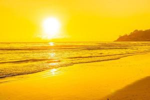 bellissima spiaggia tropicale foto