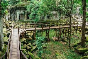 beng mealea rovine del tempio nel mezzo della foresta, siem reap, cambogia foto