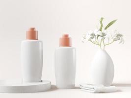cosmetico tubo e spray bottiglia modello isolato su leggero sfondo con foglie, 3d rendering, 3d illustrazione foto