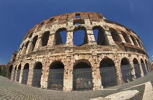 Visualizza su Colosseo colosseo nel Roma, Italia foto