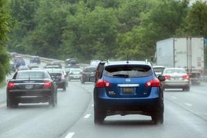 Washington, Stati Uniti d'America - giugno, 23 2016 Maryland congestionato autostrada su piovoso giorno foto