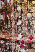 Natale decorazioni a strada mercato foto