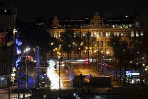 amsterdam centrale stazione a notte paesaggio urbano foto