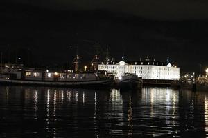 amsterdam canali crociera a notte foto