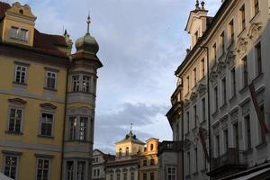 praga vecchio edifici a tramonto foto