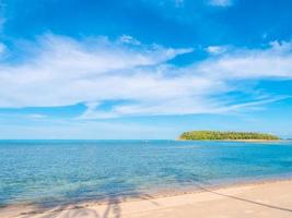 bellissima spiaggia tropicale foto