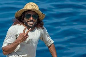 contento giovane Maldive uomo ritratto foto