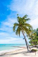 bellissima spiaggia tropicale foto