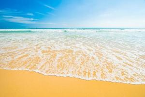 bellissima spiaggia tropicale foto