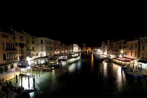 Venezia notte Visualizza a partire dal rialto foto