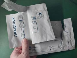 kiev, Ucraina - dicembre 16, 2023 oraquick hiv test di autoverifica AIDS foto