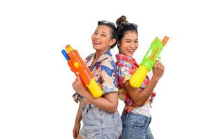 ritratto Due donne nel Songkran Festival con acqua pistola foto